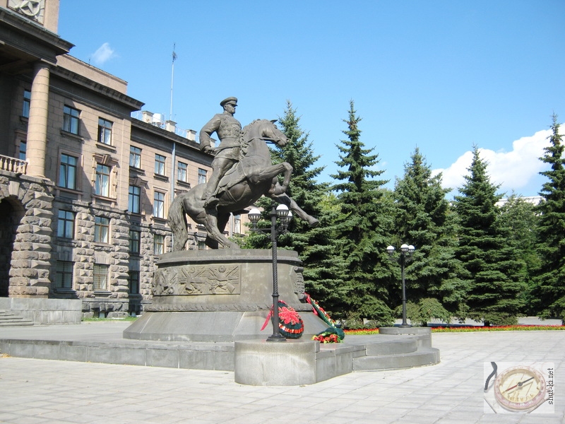 Памятник Г.К.Жукову. Екатеринбург. 2012