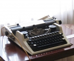 Электрическая пишущая машинка из СССР